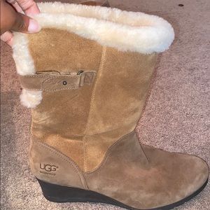 Barely worn UGG boots